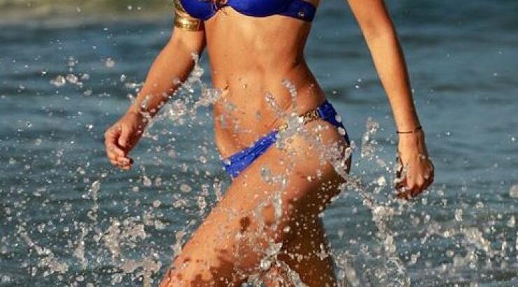 Αυτό είναι το σώμα celebrity μετά τις φήμες πως πάσχει από νευρική ανορεξία!