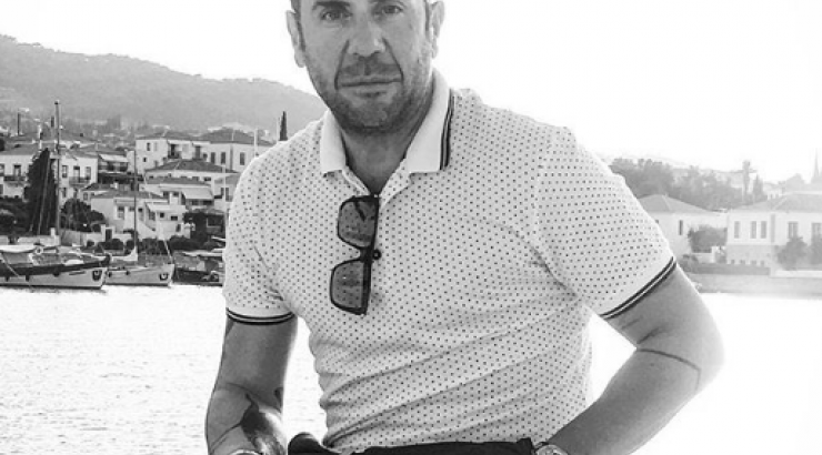 Γιώργος Μαζωνάκης: Πήρε βραβείο από τη δασκάλα του και έκανε την πιο συγκινητική αποκάλυψη για εκείνην! [βίντεο]