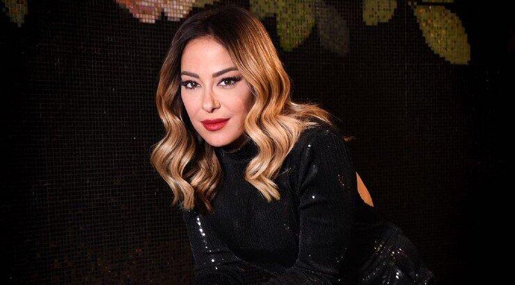 Η Μελίνα Ασλανίδου στη σκηνή των φετινών Cyprus Eating Awards 