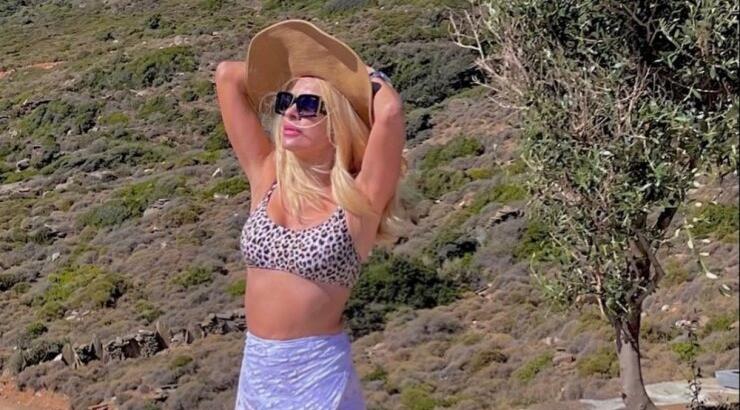 Ελένη Μενεγάκη: Φόρεσε το μπικίνι της και πόζαρε άβαφη [εικόνα]