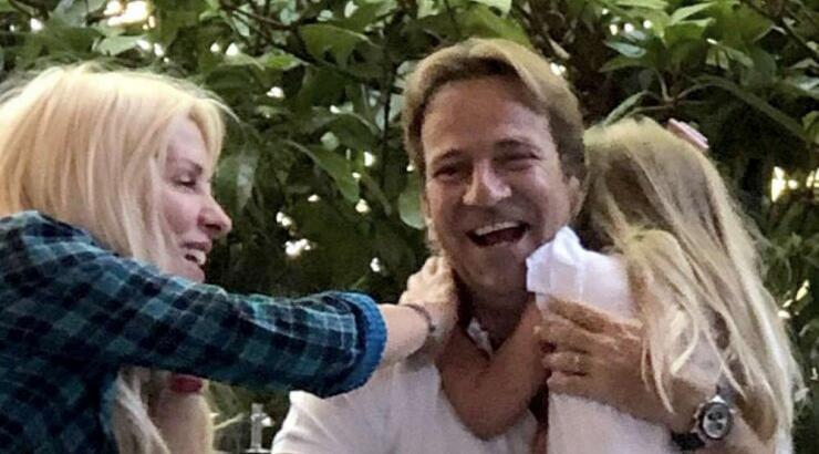 Μενεγάκη – Παντζόπουλος: Η έξοδός τους με τη μικρή Μαρίνα! [εικόνες]