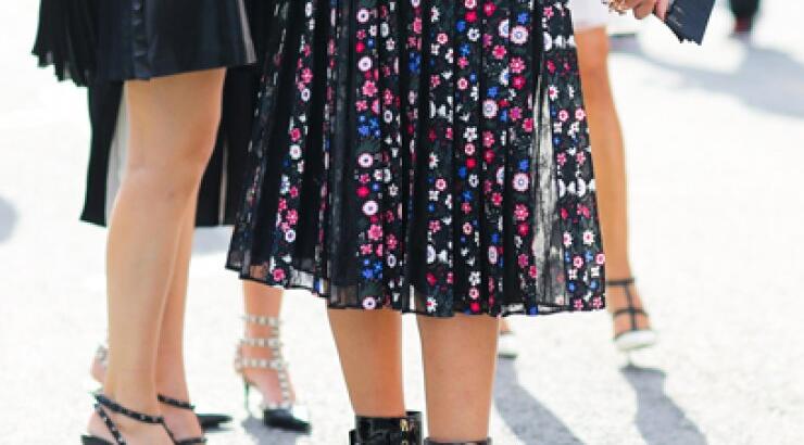 Πες μου τον σωματότυπο σου να σου πω τι midi φούστα να πάρεις