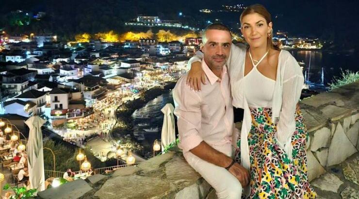 Μιχάλης Σοφοκλέους – Παναγιώτα Ιακώβου: Με τον γιο τους στην Πάργα [εικόνες]