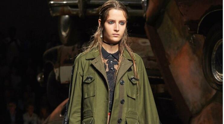 Military look: Φόρεσε το με τον πιο στιλάτο τρόπο