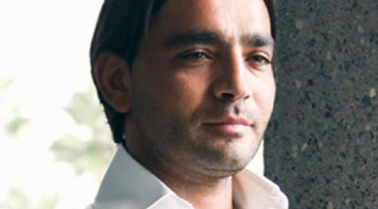 Γιάννης Μισιρλής: Δείτε τον να σβήνει την τούρτα του! 