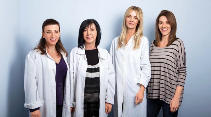 «Η Τζένη Καρέζη πέθανε στα χέρια μου…»