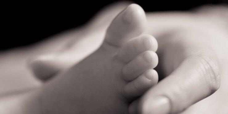 Λεμεσός: Απεβίωσε το βρέφος που γεννήθηκε στο σπίτι του 