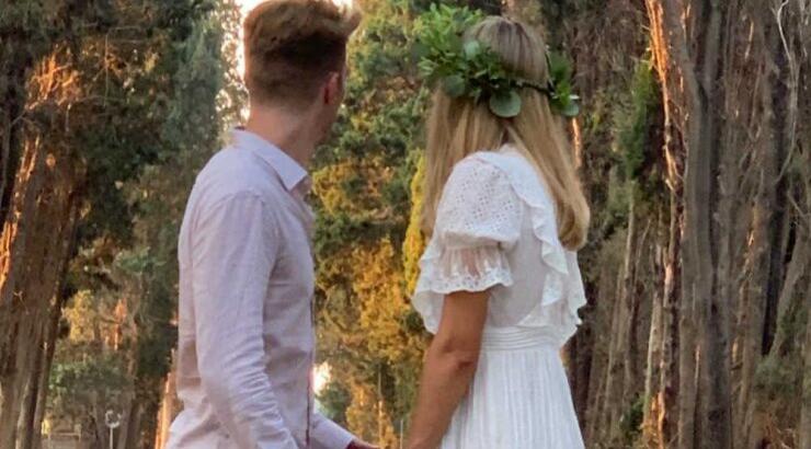 Πρώην εστεμμένη εξομολογείται τα πάντα για την πρόταση γάμου που δέχτηκε από τον σύντροφό της! [βίντεο]
