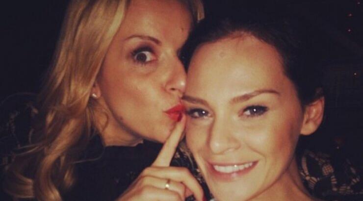 Μαρία Μπεκατώρου: Η απίστευτη σύμπτωση που συνέβη στο γάμο Ρέμου - Μπόσνιακ και το αποκάλυψε on air!