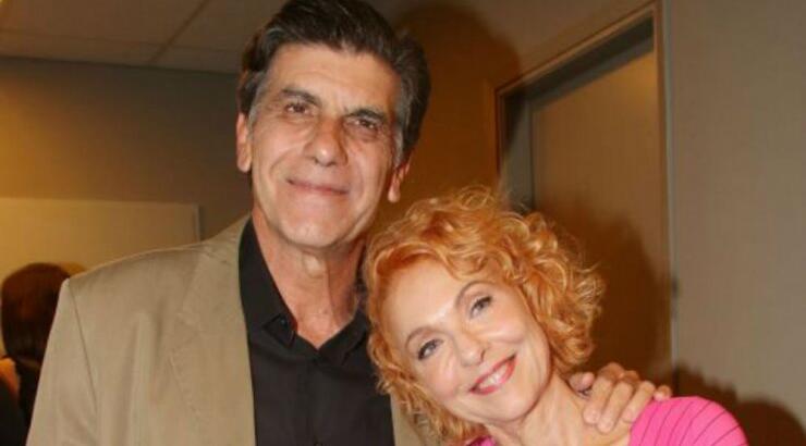 Μπέζος - Τσαλίκη: Η κόρη τους ποζάρει με μαγιό και εντυπωσιάζει [βίντεο]