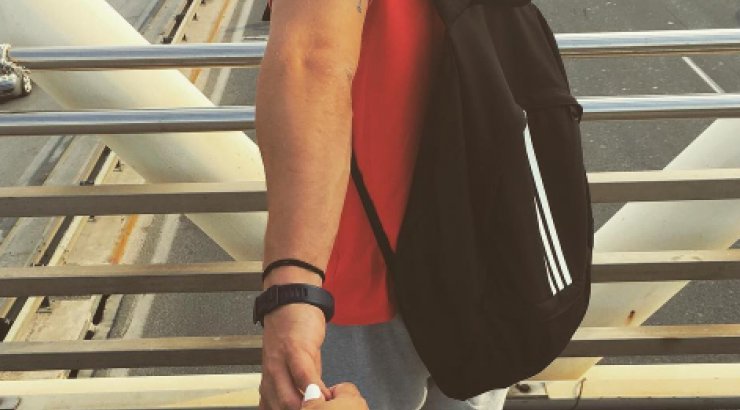 Επώνυμη Κύπρια διαψεύδει τις φήμες που τη θέλουν να ανεβαίνει τα σκαλιά της εκκλησίας!