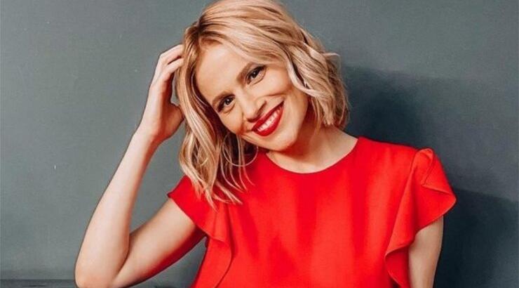 Νάντια Μπουλέ: Η αλλαγή στην εξωτερική της εμφάνιση μετά τη γέννηση του παιδιού της [εικόνα] 