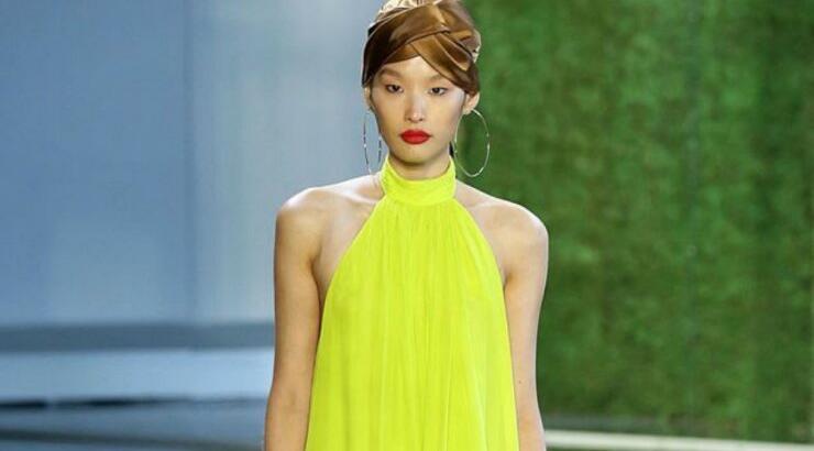 Τι είναι το neon trend που κυριαρχεί αυτή τη σεζόν;