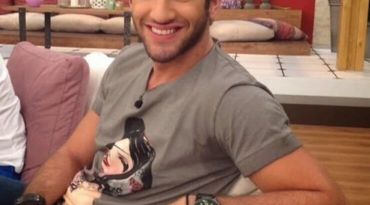 Μάνος Ιωάννου: Αγκαλιά με τη σύντροφό του Βαλέρια Χοψονίδου στα γενέθλιά της!