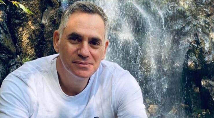 Νικόλας Παπαδόπουλος: Με την κόρη του πρωί πρωί για covid test! [εικόνα]