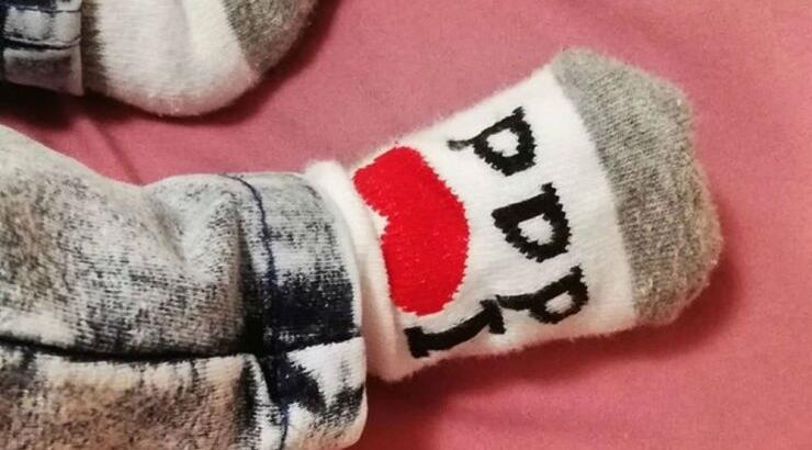 Γνωστός Ελλαδίτης τραγουδιστής έγινε μπαμπάς για πρώτη φορά!