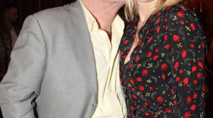 Μεγάλο σοκ! Ο πατέρας της Σμαράγδας Καρύδη απείλησε να αυτοκτονήσει μέσω facebook!