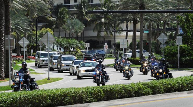 Έτσι κυκλοφορεί η Michelle Obama [φωτογραφίες]