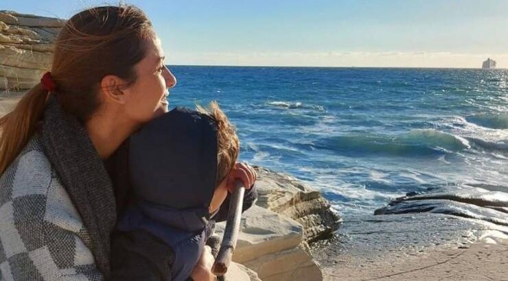 Δέσποινα Ολυμπίου: Μαθήματα κυπριακών στον γιο της [βίντεο]