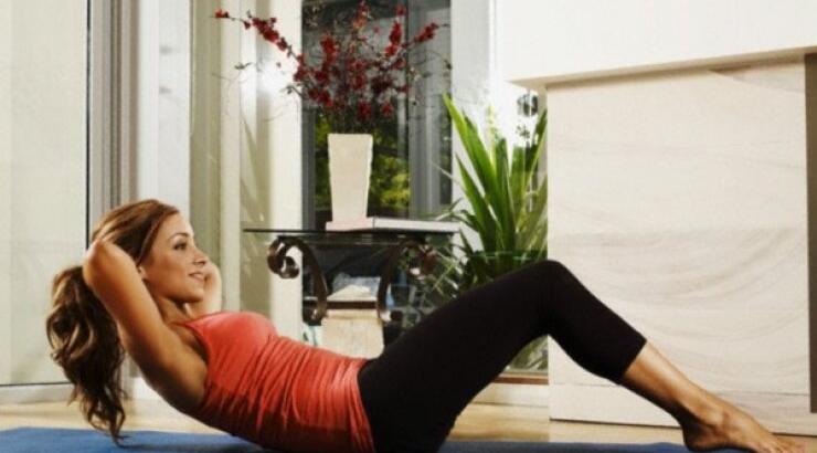 Κύφωση: 4+4 τρόποι να τη δείτε και να την αντιμετωπίσετε