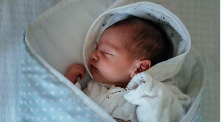 Τέσσερις λόγοι που δεν ενδείκνυται ο εξαναγκασμός σε ύπνο ή ξάπλωμα σε οποιαδήποτε ηλικία, ακόμα και στη βρεφική