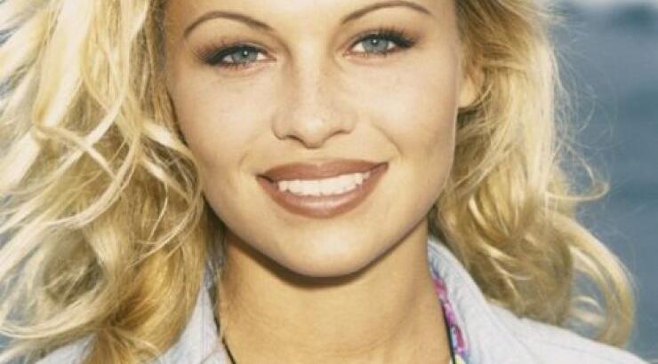 Αγνώριστη: Δείτε πόσο άλλαξε η Πάμελα Άντερσον