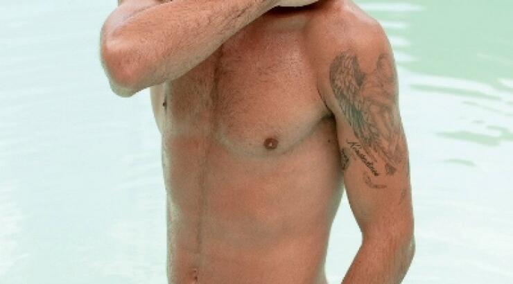 Πασίγνωστος Έλληνας: "Τα περιοδικά έγραφαν ότι είμαι διακοπές με τη σύντροφό μου, κι εγώ είχα χωρίσει"