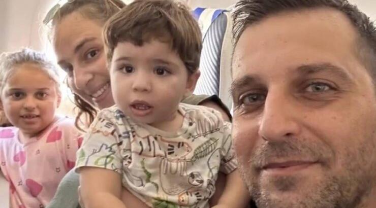 Πάνος Μακρής: Έχει γενέθλια και η σύζυγός του, του ευχήθηκε με τρυφερά οικογενειακά τους στιγμιότυπα 