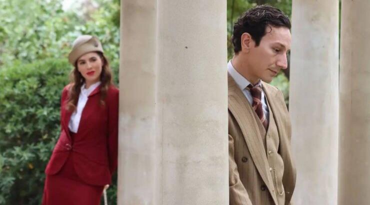 “Οι Πάνθεοι”: Το παράνομο ειδύλλιο που γεννήθηκε στη σειρά του ΣΙΓΜΑ 