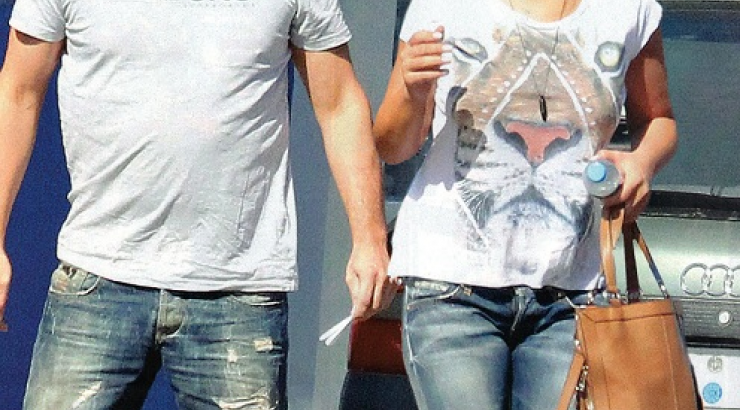 Παπαρίζου-Καψάλης: Η πρώτη τους δημόσια εμφάνιση μετά το γάμο τους και οι ευχές [εικόνα]