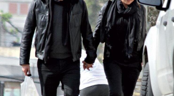 Έλενα Παπαρίζου: Αποκαλύπτει το λόγο που έκανε κρυφό γάμο!