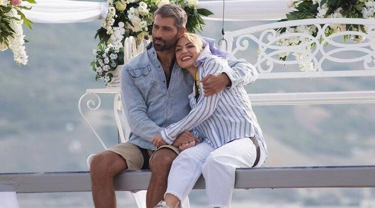 Αλέξης Παππάς: Το πρώτο φιλί με παίκτρια στο "Bachelor" είναι γεγονός! [βίντεο]