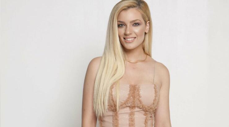 Άντρη Καραντώνη: Μία ημέρα πριν την πρεμιέρα της "Παραδοσιακής Βραδιάς" μιλάει στο ilovestylecom!