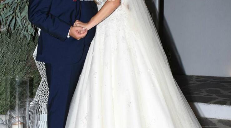 Οι λαμπεροί καλεσμένοι στον γάμο της Ελένης Τσολάκη και του Παύλου Πετρουλάκη!