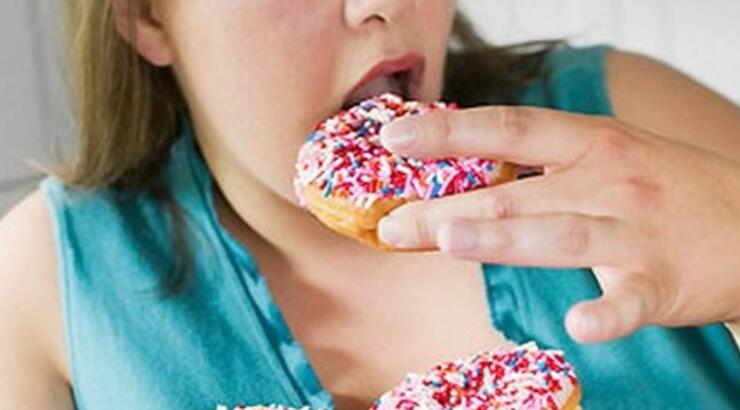 Ο απίστευτος λόγος που κάνει τις γυναίκες παχύσαρκες