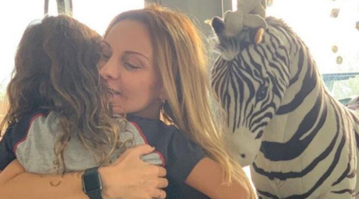 Πέγκυ Ζήνα: Μοιράζεται μαζί μας σπάνιες στιγμές με την κόρη της