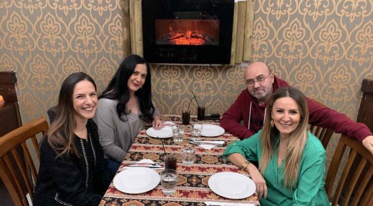 Νάντια Χαραλάμπους: Η σπάνια κοινή τηλεοπτική συνέντευξη με την αδερφή της, Έφη!