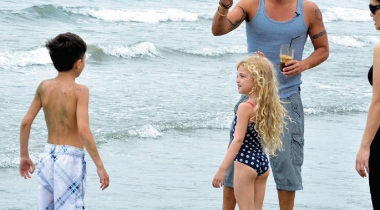 Peter Andre:  Ο διάσηµος Κύπριος τραγουδιστής βρέθηκε στη Λάρνακα µε τα παιδιά του