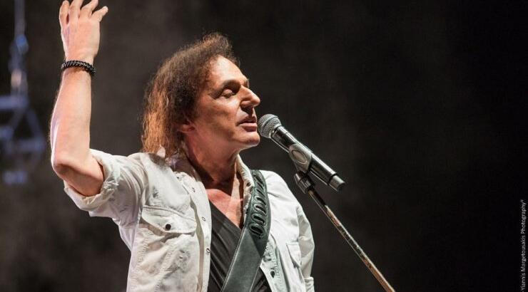 Κοσμοπλημμύρα στα 40 του Βασίλη Παπακωνσταντίνου