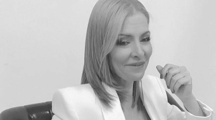 Πέτρα Αργυρού: Η τούρτα – έκπληξη από τους συνεργάτες της για τα γενέθλιά της [βίντεο]