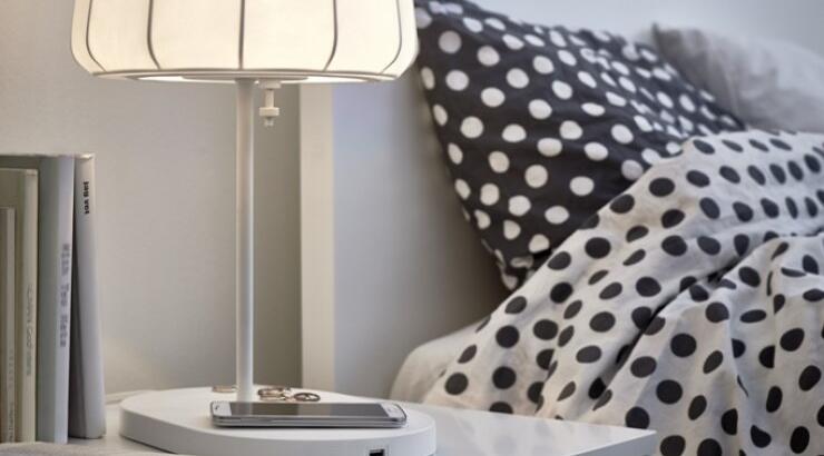 Η ΙΚΕΑ παρουσιάζει την ασύρματη φόρτιση