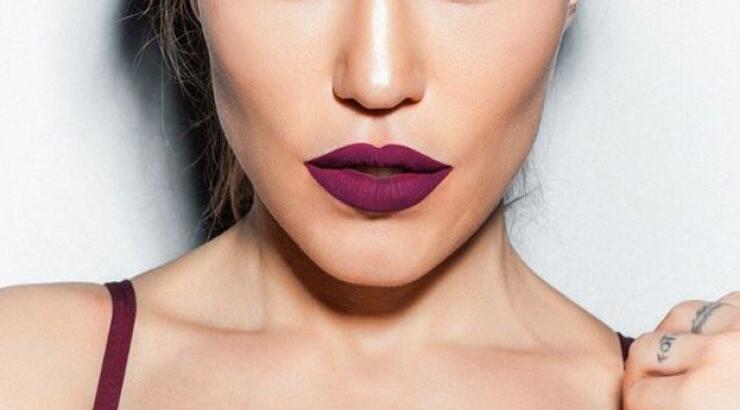 Πηνελόπη Αναστασοπούλου: Ποζάρει με μπικίνι στον 5ο μήνα της εγκυμοσύνης της