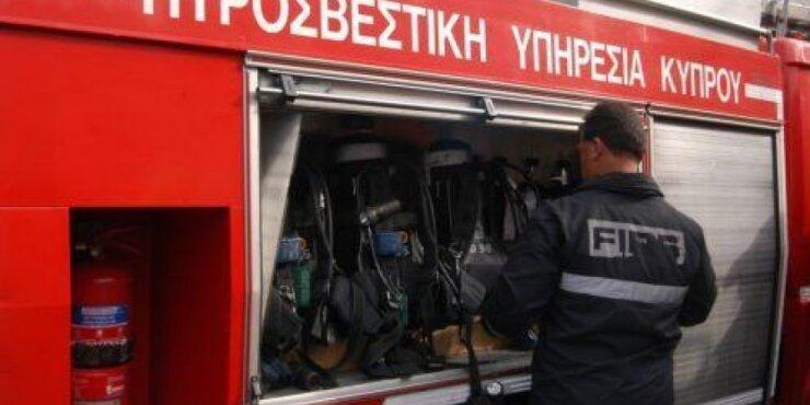 Αποπαγίδευση 52χρονου μετά από τροχαίο στη Λεμεσό