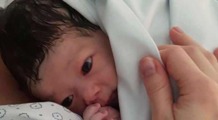 Ποδοσφαιριστής του ΑΠΟΕΛ υποδέχθηκε στον κόσμο το μωράκι του!