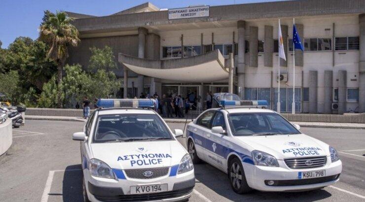 Ενώπιον δικαστηρίου οδηγείται ο δράστης του τριπλού φονικού 