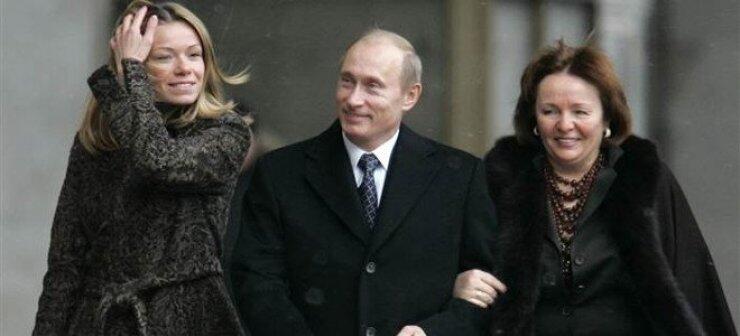 H μυστηριώδης οικογένεια Πούτιν