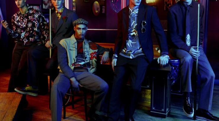 Τι είναι το Prada Iconoclasts? Διαβάστε για να είστε πάντα ενημερωμένη