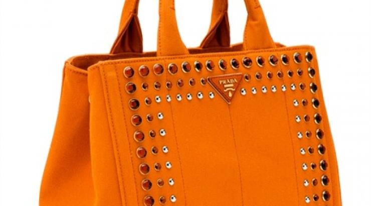 Οι συλλεκτικές τσάντες του οίκου Prada 