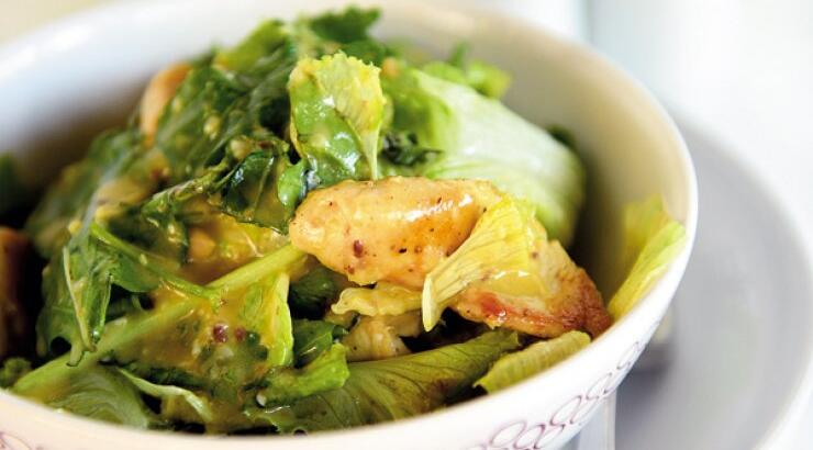 Πράσινη σαλάτα με κοτόπουλο