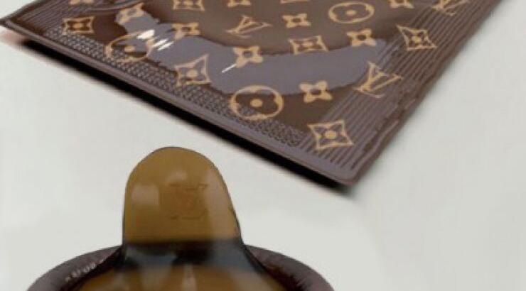 Louis Vuitton: Η σειρά προφυλακτικών του οίκου. Ή μήπως όχι;